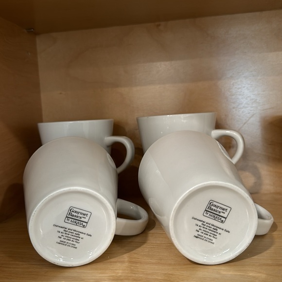 White Mugs x4 | Gourmet Basics by Mikasa - Picture 5 of 7